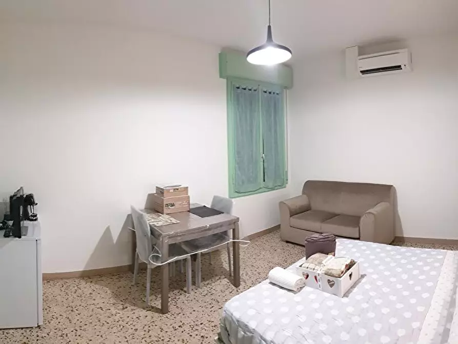 Immagine 2 di Affittacamere in affitto  a Maranello