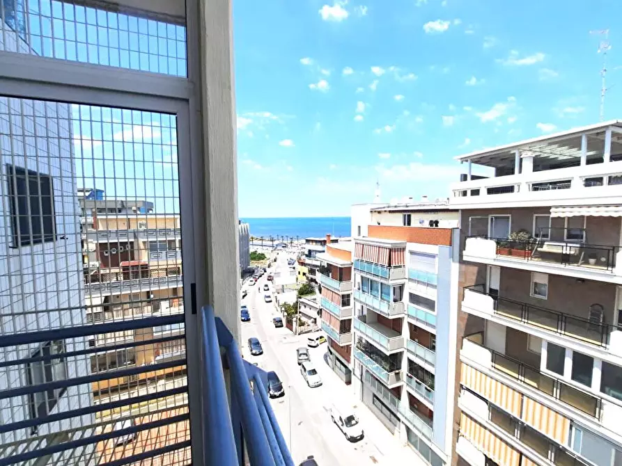 Immagine 7 di Attico in vendita  in via perosi a Bari