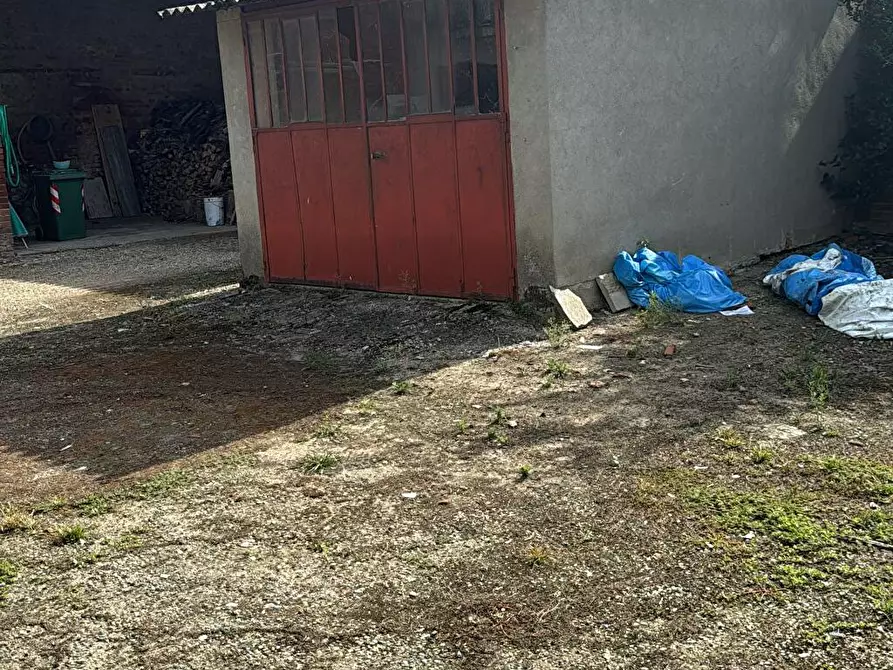 Immagine 1 di Box auto in affitto  in Via Giuseppe Garibaldi  9 a Sartirana Lomellina