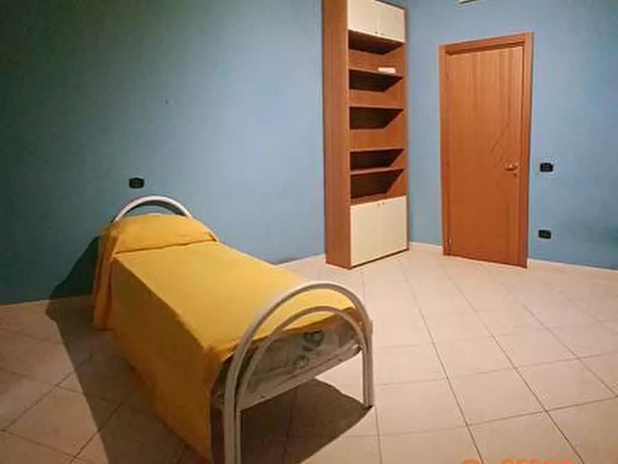 Immagine 2 di Camera in affitto  a Foggia