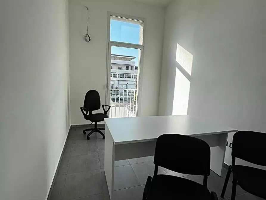 Immagine 2 di Ufficio in affitto  in via antonio gramsci 20 a Aversa