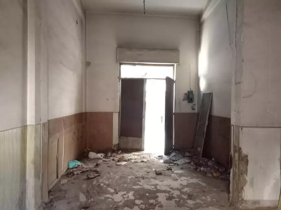 Immagine 1 di Locale commerciale in vendita  in Via Abignente 9 a Sarno