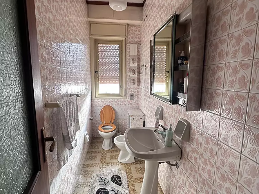 Immagine 5 di Appartamento in vendita  in Largo Enrico Perri 1 a Palermo