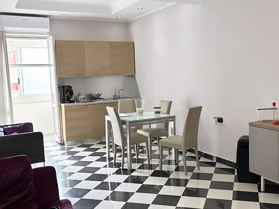 Immagine 5 di Casa trifamiliare in vendita  in Via Raimondo Annecchino snc a Pozzuoli