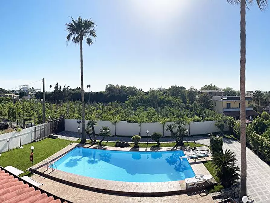 Immagine 31 di Villa in vendita  in Via Masseria Vecchia snc a Giugliano In Campania