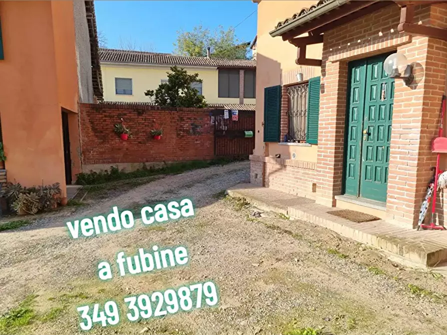 Immagine 1 di Villa in vendita  a Fubine