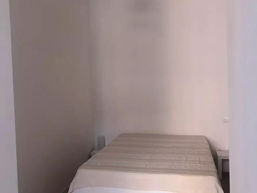 Immagine 8 di Abitazione tipica in affitto  a Roma