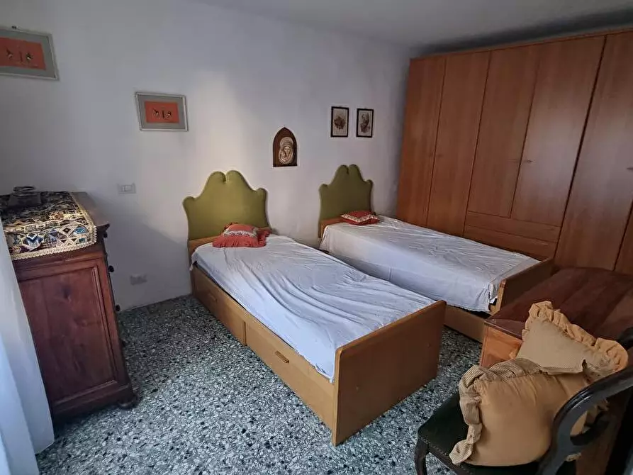 Immagine 7 di Abitazione tipica in vendita  in Via nuova  158 a Fivizzano