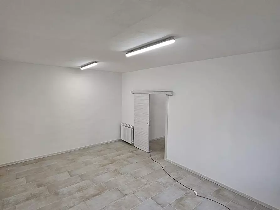 Immagine 3 di Laboratorio in affitto  in VIALE CADUTI SUL LAVORO N. 184 a Modena