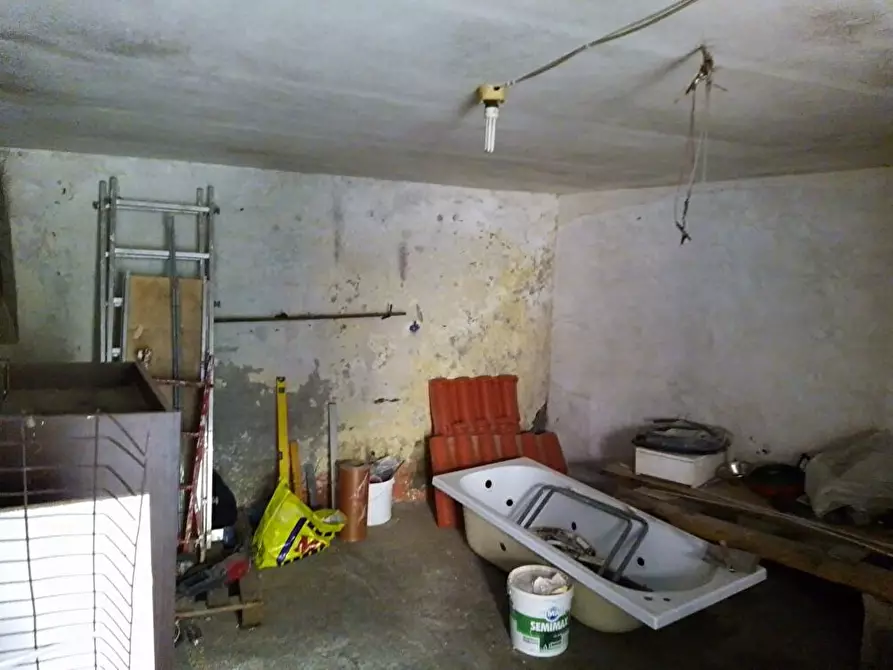 Immagine 2 di Deposito in vendita  in Via Mortaro 1 a Sarno