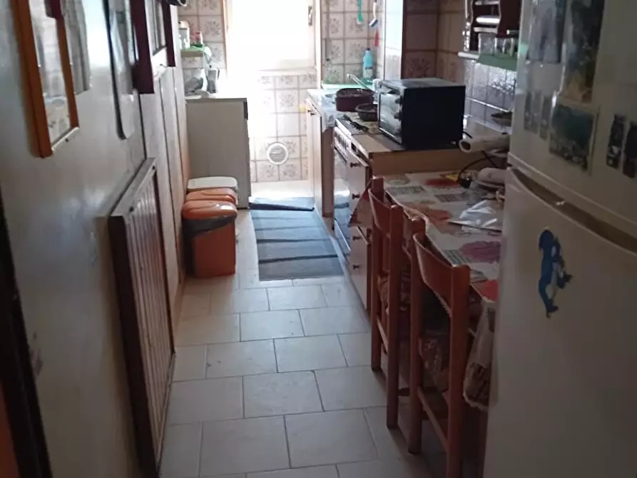 Immagine 9 di Appartamento in vendita  in via Gaetano Salvemni  5 a Milano