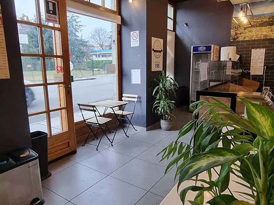 Immagine 3 di Attività commerciale in vendita  in Via Torino 77 a Biella