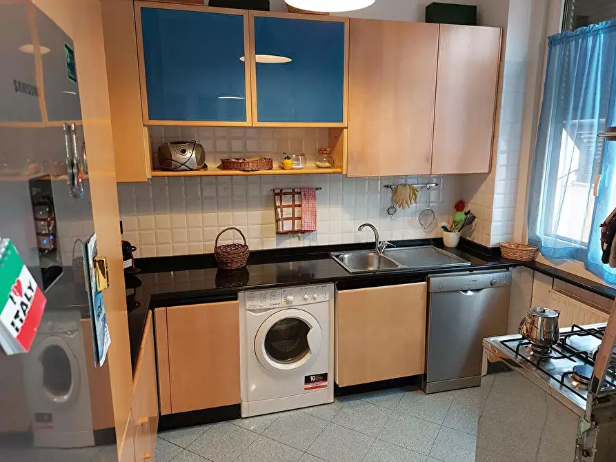 Immagine 10 di Stanza singola in affitto  a Genova