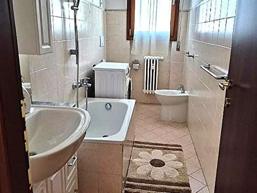 Immagine 9 di Appartamento in affitto  in Via Pisana 200 a Scandicci