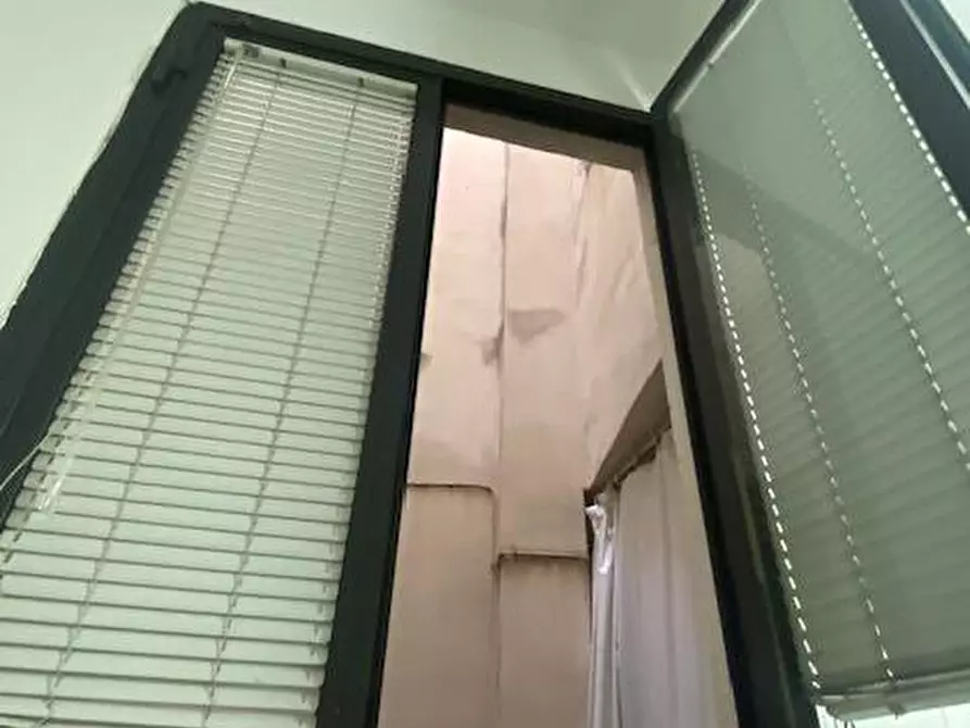 Immagine 10 di Appartamento in affitto  in via imbriani 5 a Parma