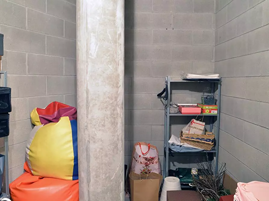 Immagine 16 di Bilocale in vendita  in Via Seminario 34b a Lecco