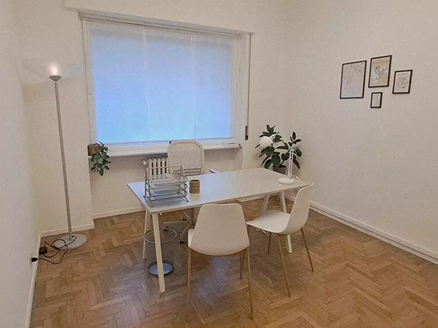 Immagine 6 di Ufficio in affitto  in via sanvito silvestro  40 a Varese