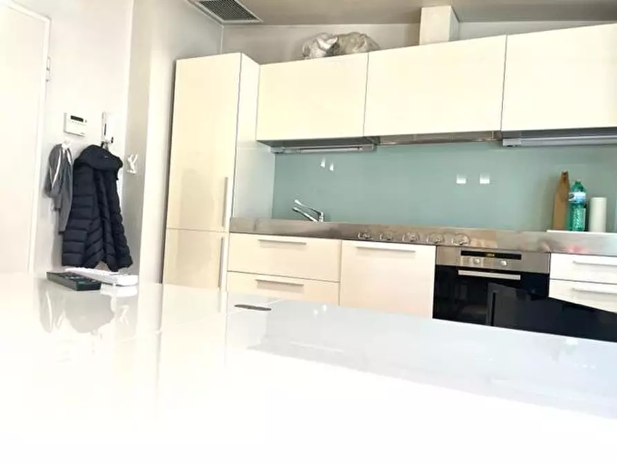 Immagine 12 di Appartamento in affitto  in FARA 4 a Milano