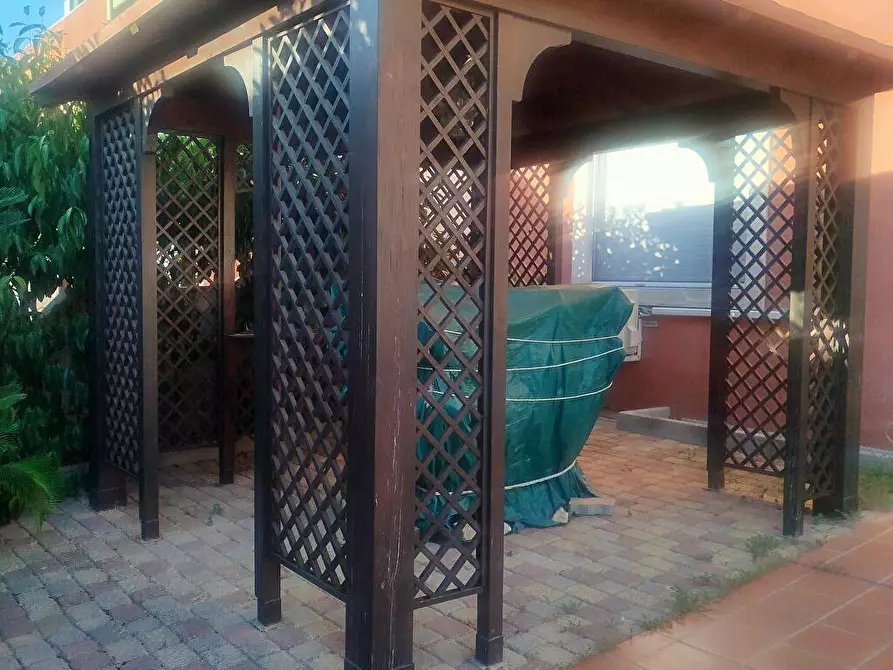 Immagine 3 di Villa in vendita  in Via Francesco Como 6 a Taranto