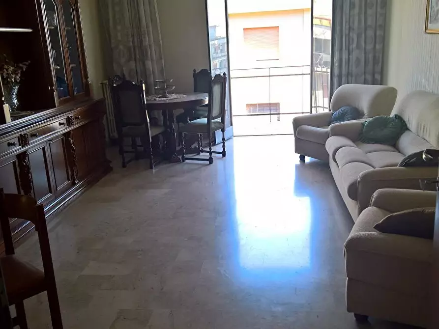 Immagine 8 di Appartamento in affitto  a Taranto