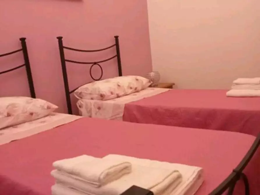 Immagine 4 di Albergo/B&B/Residence in affitto  in Via fiume 27 a Catania