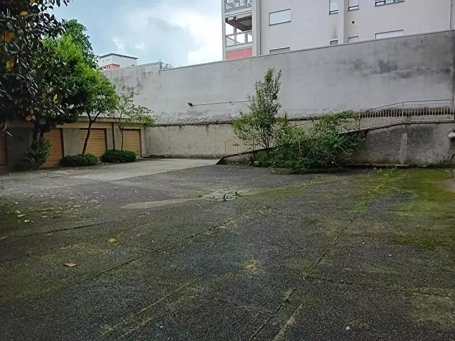 Immagine 11 di Garage in vendita  in via privata Urbino 12 a Milano