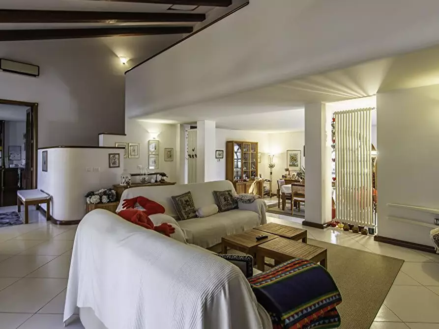 Immagine 6 di Villa in vendita  in Via dei Cavalieri 10 a Torri Di Quartesolo