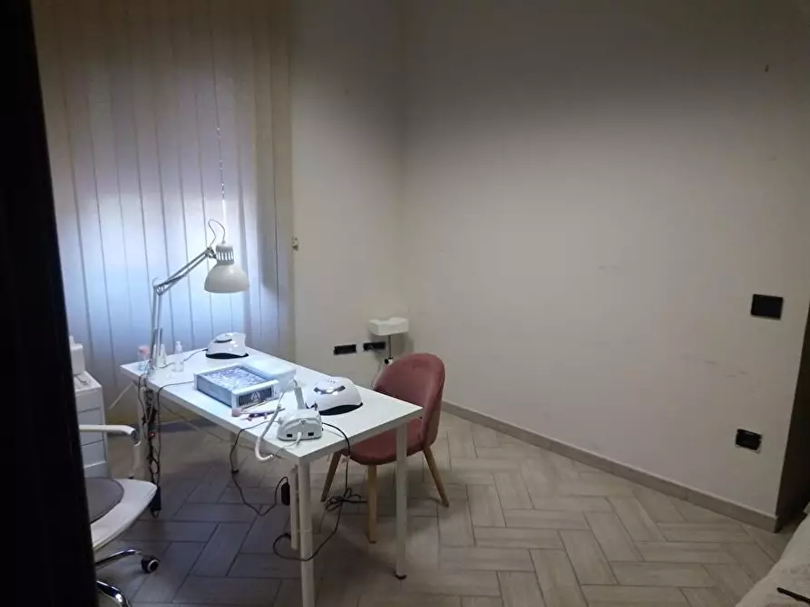 Immagine 5 di Locale commerciale in affitto  in Via Sarno Striano 1 a Sarno