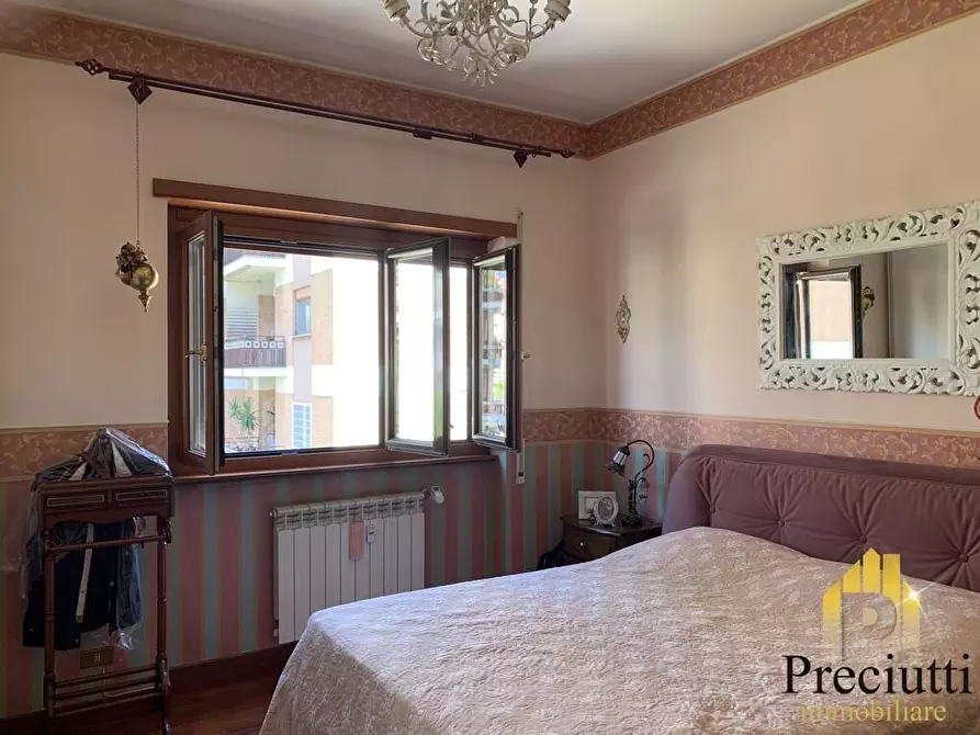 Immagine 12 di Appartamento in vendita  in VIA ANTONIO SOGLIANO 46 a Roma