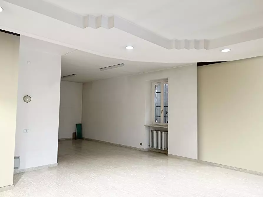 Immagine 2 di Attività commerciale in affitto  in Piazza della Chiesa 25 a Bosco Chiesanuova