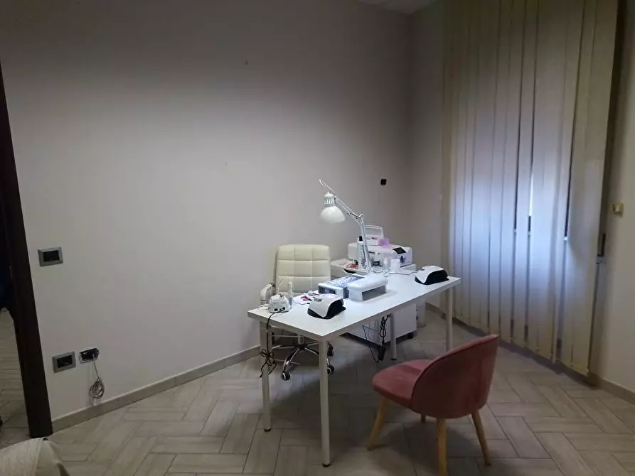 Immagine 4 di Locale commerciale in affitto  in Via Sarno Striano 1 a Sarno