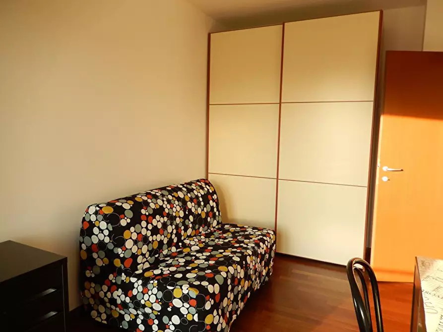 Immagine 2 di Stanza singola in affitto  in Via Giovanni Ansaldo 12 a Milano