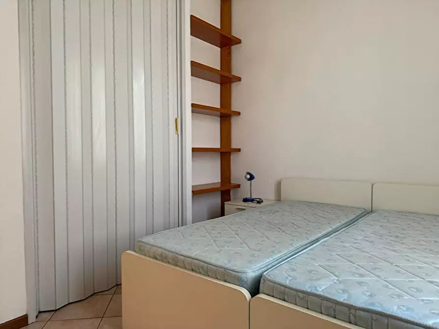 Immagine 5 di Appartamento in affitto  a Parma