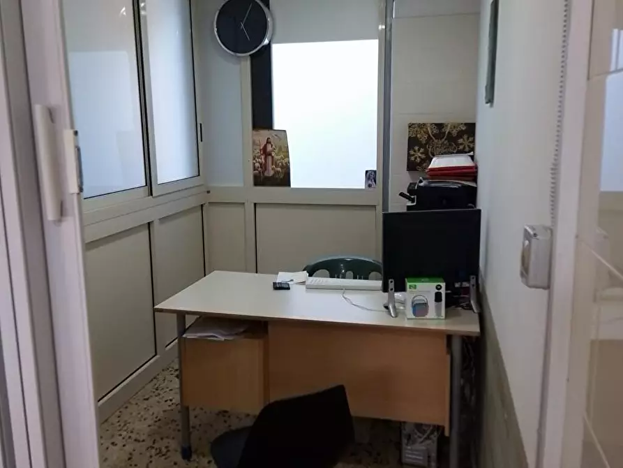 Immagine 3 di Locale commerciale in affitto  in Via Sarno Palma 106 a Sarno