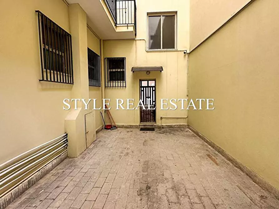 Immagine 2 di Palazzo in vendita  in Corso Timoleonte 105 a Siracusa