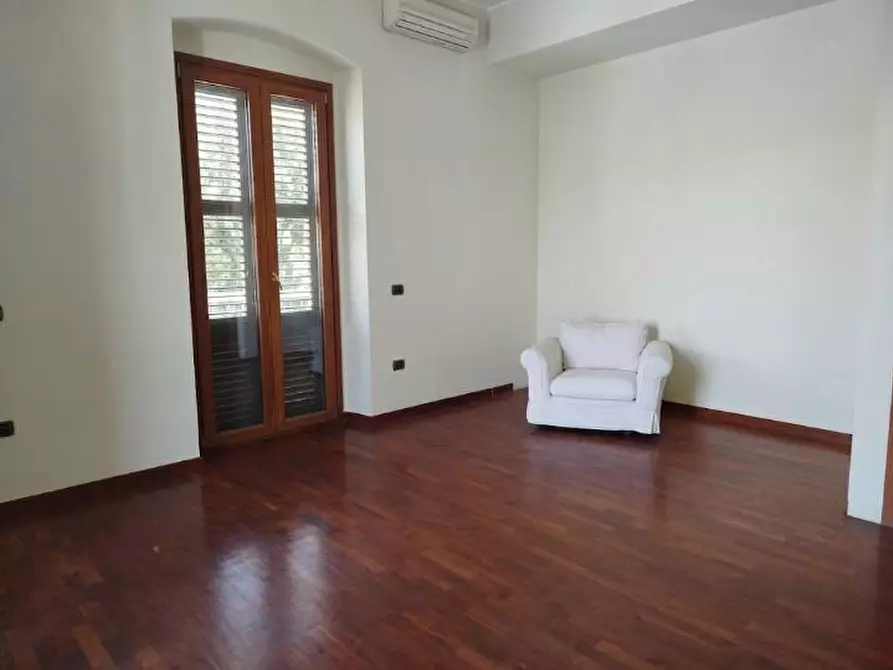 Immagine 3 di Appartamento in vendita  in via principe Amedeo  222 a Taranto