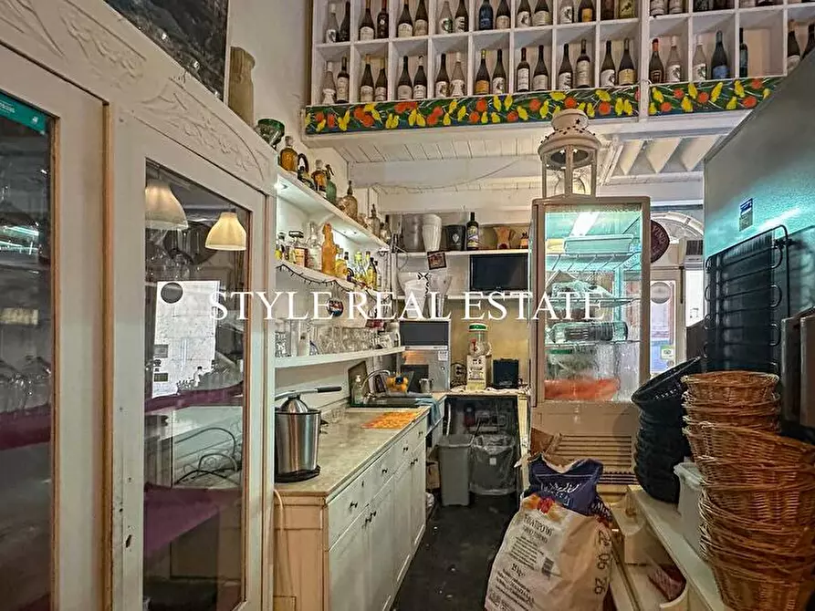 Immagine 19 di Bar / Ristorante in vendita  in Via Giuseppe Maria Capodieci 6 a Siracusa