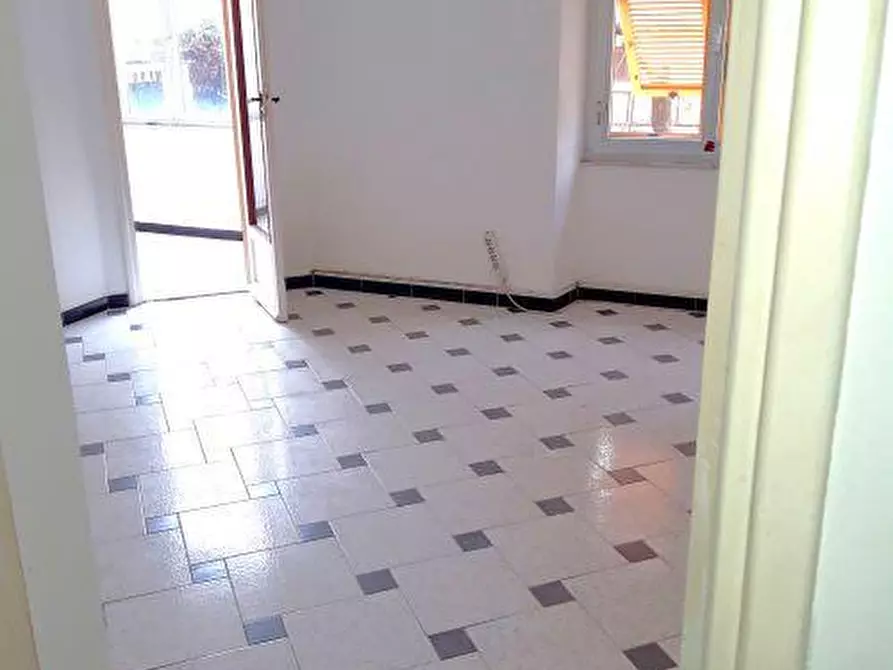 Immagine 8 di Quadrilocale in vendita  in VIA SCIACCALUGA 7 a Lavagna