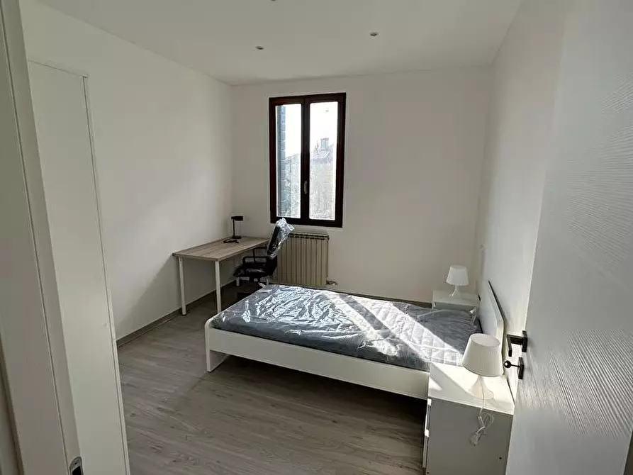 Immagine 3 di Stanza singola in affitto  in Via Paolucci snc a Venezia