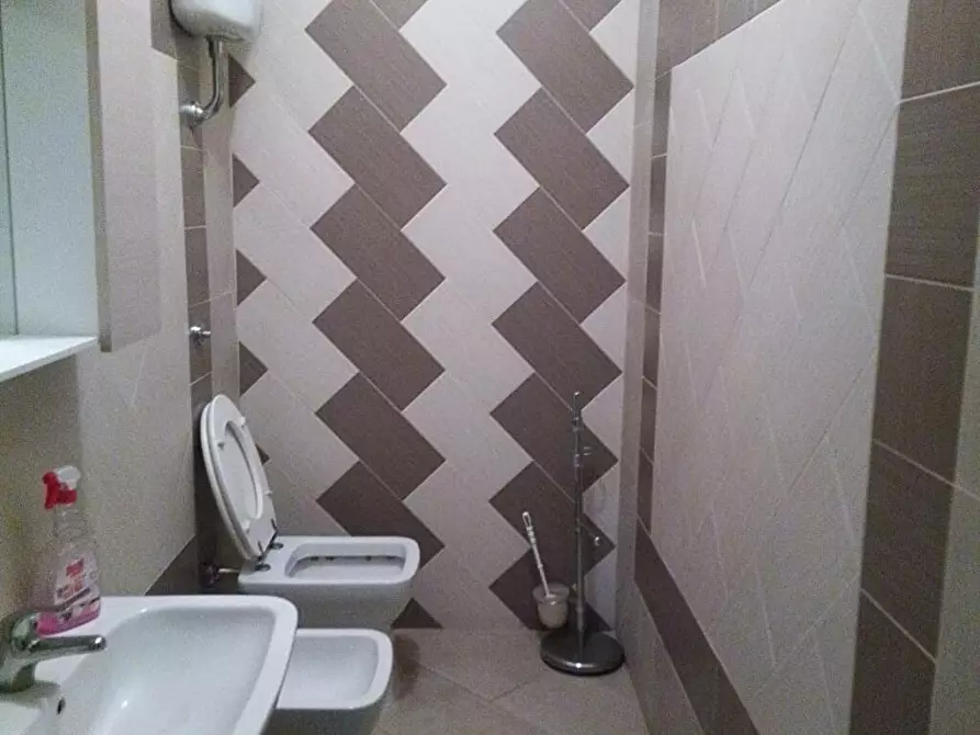 Immagine 11 di Locale commerciale in affitto  in Via Sarno Striano 1 a Sarno