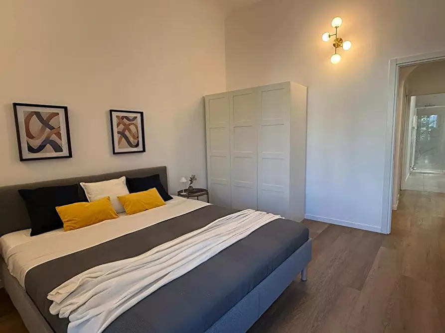 Immagine 9 di Appartamento in vendita  a Milano