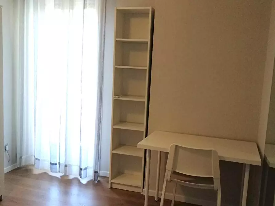 Immagine 2 di Camera in affitto  a Reggio Di Calabria