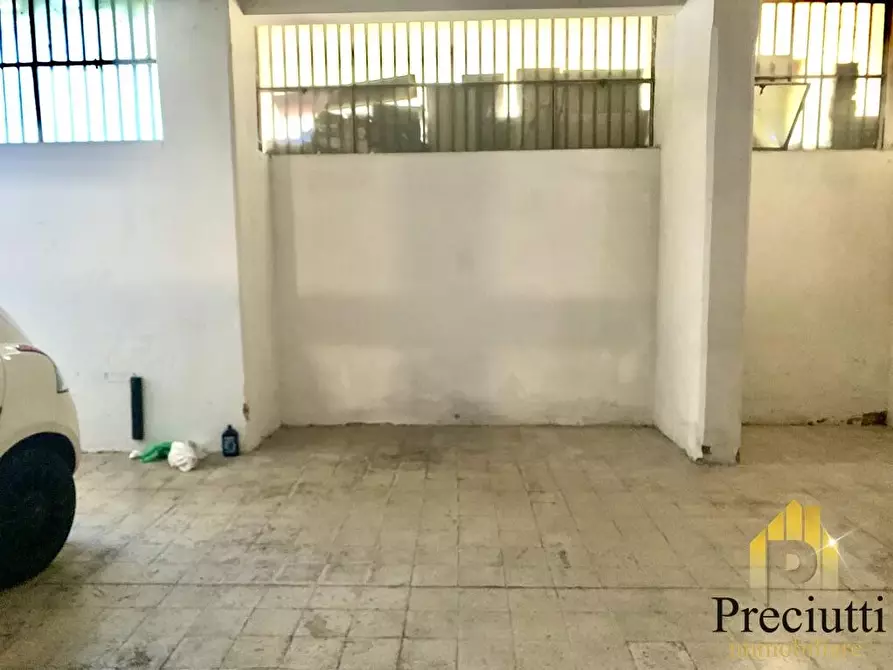 Immagine 26 di Appartamento in vendita  in VIA RAFFAELE FABRETTI 19 a Roma