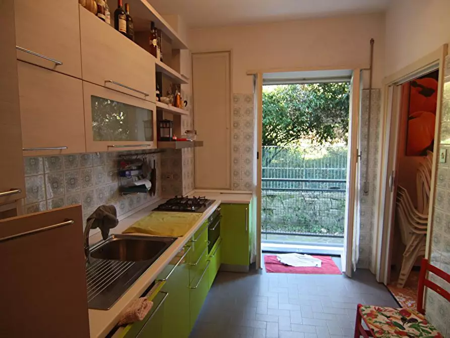 Immagine 2 di Appartamento in vendita  in via Enrico Toti 10 a Rapallo