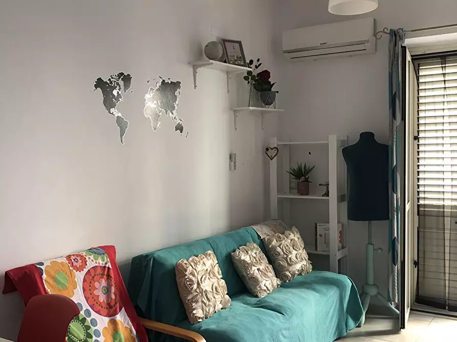 Immagine 4 di Albergo/B&B/Residence in affitto  a Crotone