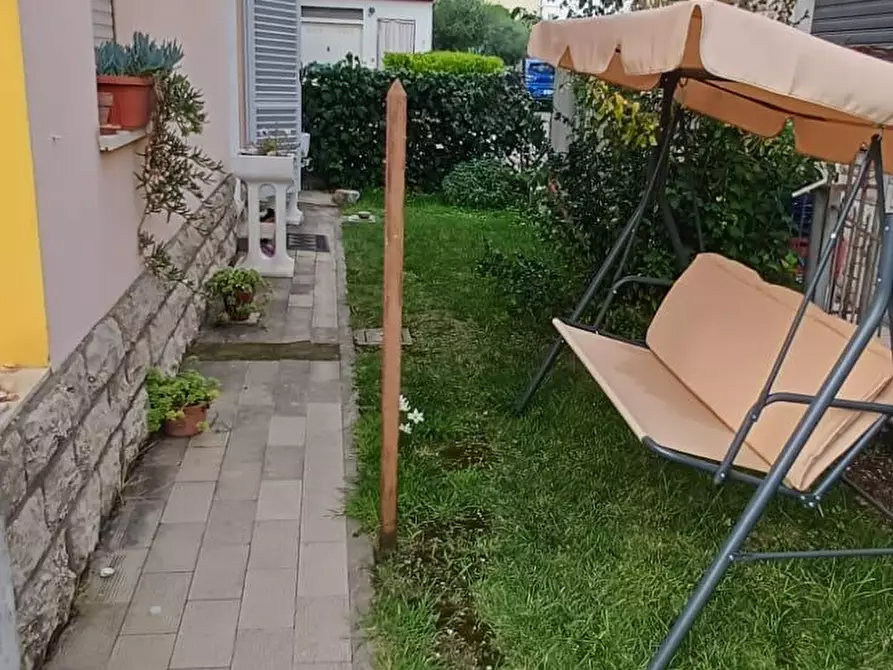 Immagine 14 di Appartamento in vendita  a Massarosa