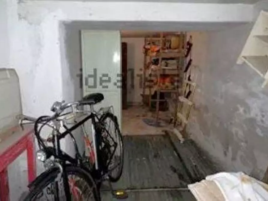 Immagine 11 di Appartamento in vendita  in via COSTAGUTA 33 a Rapallo