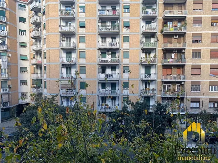 Immagine 18 di Appartamento in vendita  in VIA FRANCESCO GRIMALDI 141 a Roma