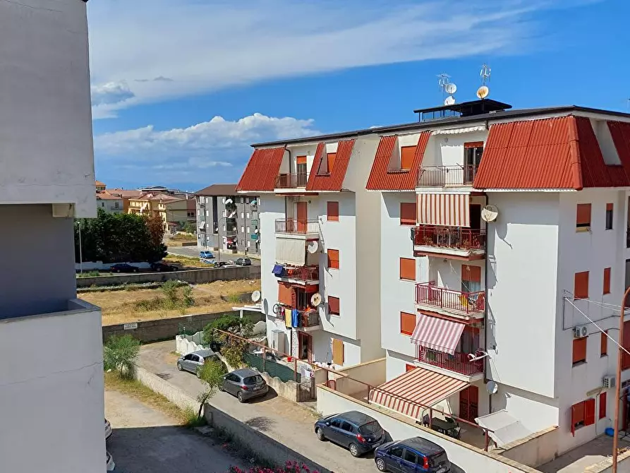 Immagine 5 di Appartamento in vendita  in Via Repaci  1 a Cariati