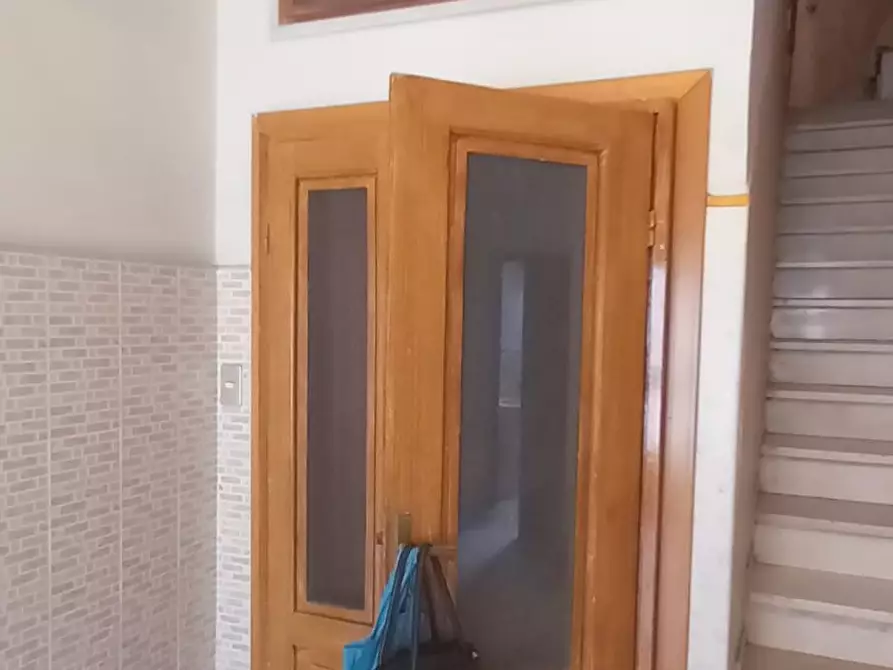 Immagine 10 di Palazzo in vendita  in via gorizia 42 a Barletta